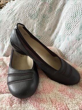 Kuru Women’s Black Comfort Ballet Flats Shoes Size 6